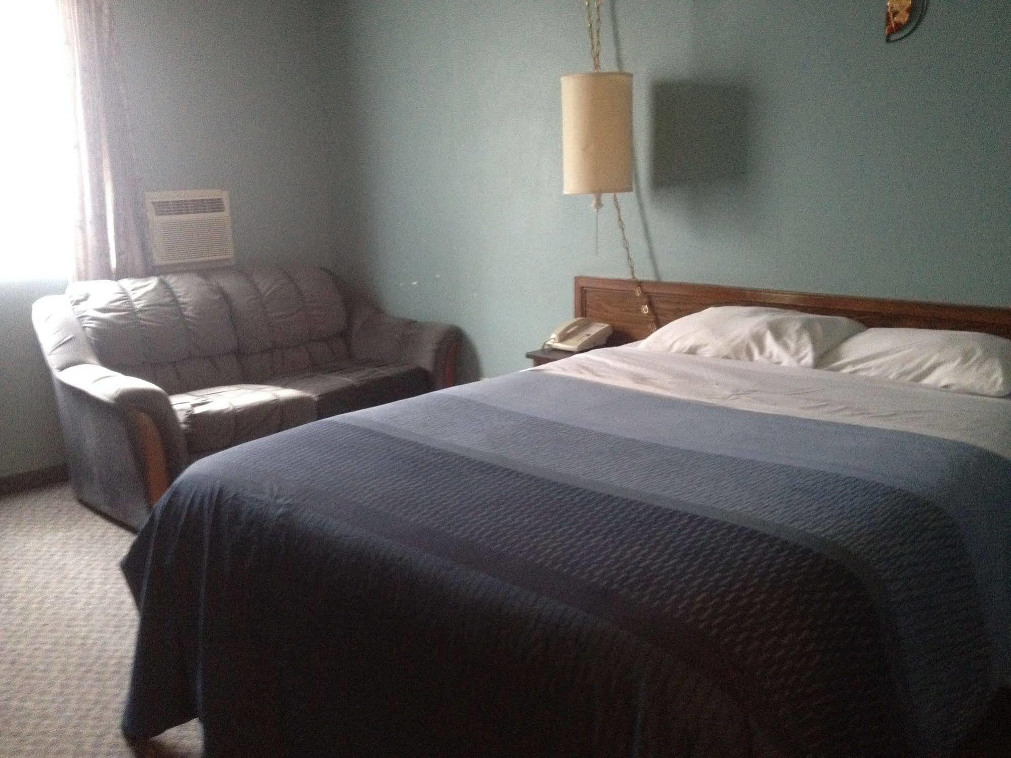 Classic Motor Inn Melville Экстерьер фото